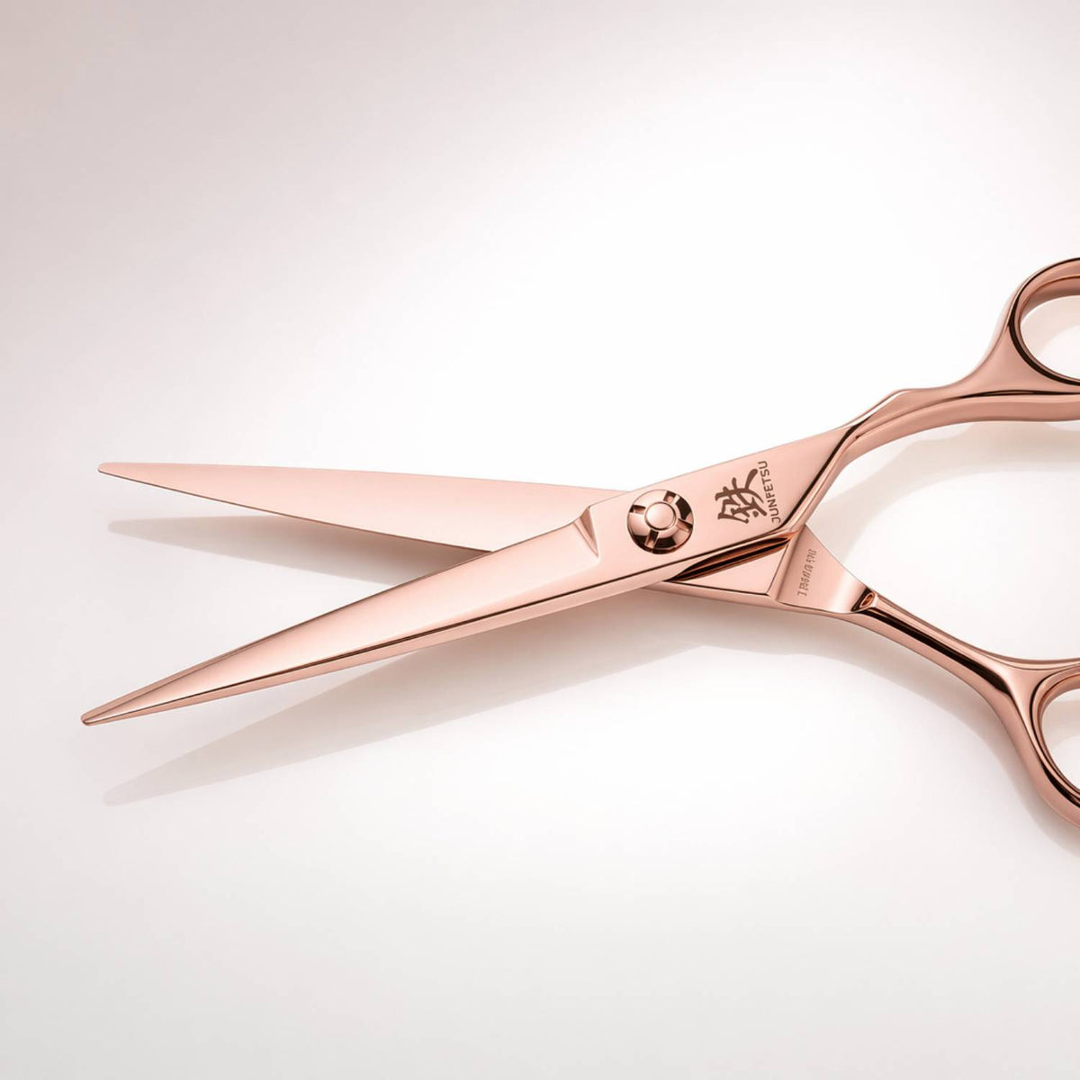 Juntetsu Rose Gold Cutting Scissors - open blades close-up
