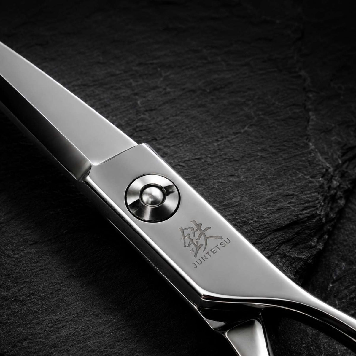Juntetsu Premium Series: Cobalt Sword Haircutting Scissors - body and pivot close-up